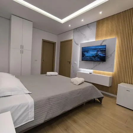 James Studio Tirana