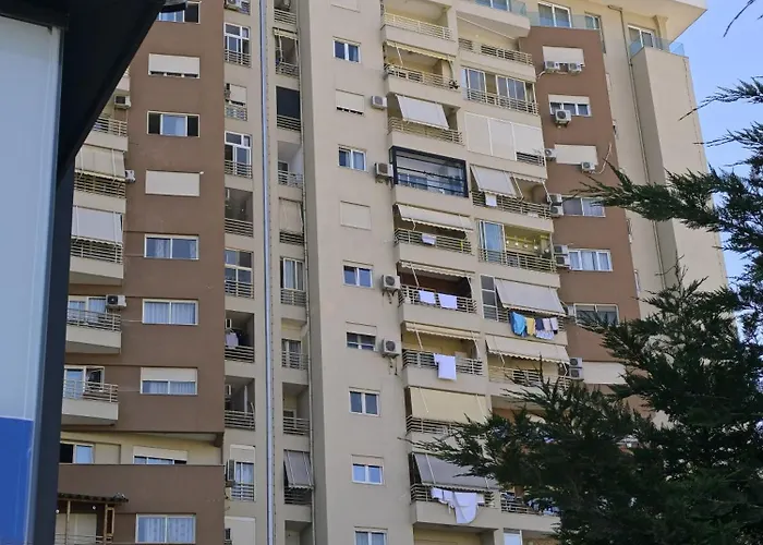 James Studio Apartman Tirana